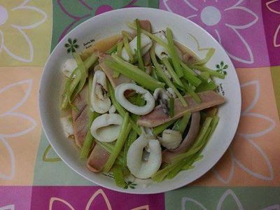 芹菜炒雙鮮
