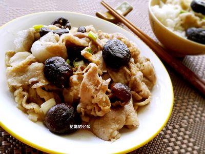 參考食譜 : 香菇燒五花(10分鐘無油料理)