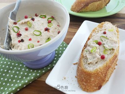 青蔥鮪魚乳酪芥茉抹醬
