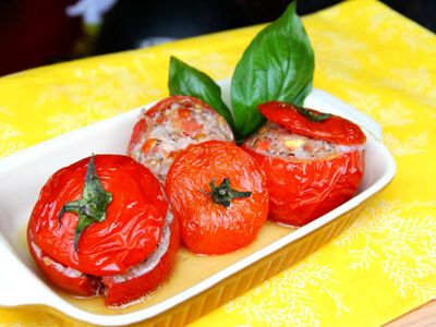 參考食譜 : 安萱下課後 烤番茄鑲肉