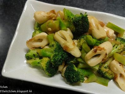 簡易煮 - 西蘭花炒竹輪卷