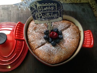 LC 鑄鐵鍋烘烤蜂蜜檸檬戚楓蛋糕♥!!!