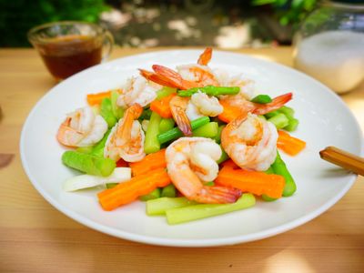 參考食譜 : 鮮蝦炒蘆筍清涼又爽口