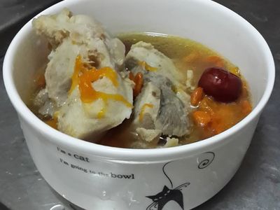 【慵懶小廚】南瓜紅棗大骨湯