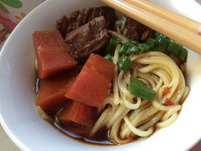 參考食譜 : 紅燒牛肉麵