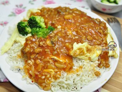 參考食譜 : 蘑菇肉醬麵(五木拉麵)