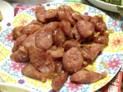 參考食譜 : 蒜味香腸