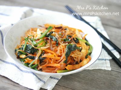 參考食譜 : 簡易韓式炒冬粉【15分鐘食譜】