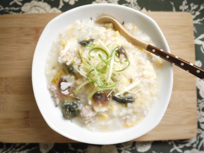 參考食譜 : 皮蛋瘦肉粥~超簡單~