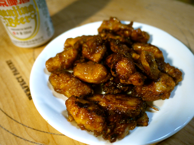 參考食譜 : 下酒良伴-腐乳炸雞塊！