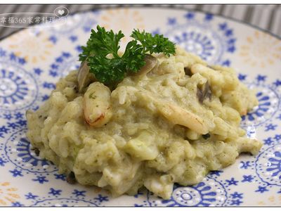 菠菜蟹肉奶油燉飯
