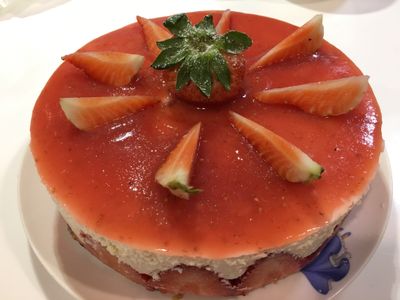 參考食譜 : 免烤草莓慕思蛋糕