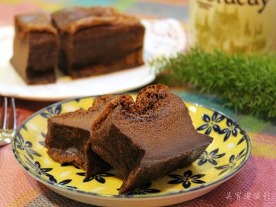 參考食譜 : 榛果巧克力蛋糕