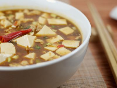 參考食譜 : 不吃辣的辣料理．麻婆豆腐