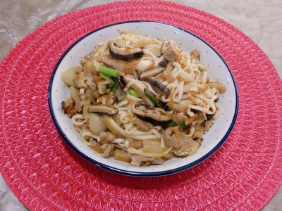 參考食譜 : 古早味炒陽春麵