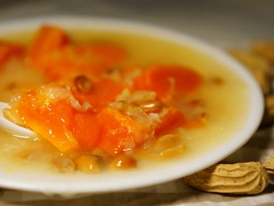 立夏 : 木瓜銀耳花生甜湯