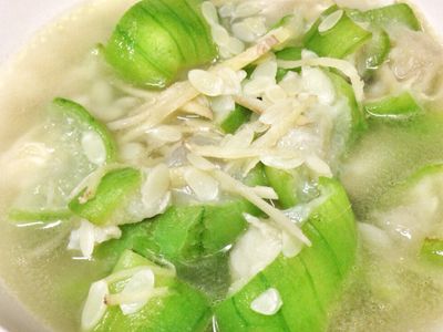 參考食譜 : 清炒絲瓜