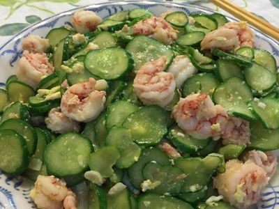 參考食譜 : 小黃瓜薄片炒蝦仁