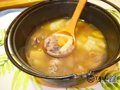 參考食譜 : 鳳梨苦瓜雞湯