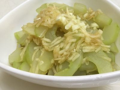 涼夏大黃瓜蘋果絲涼拌