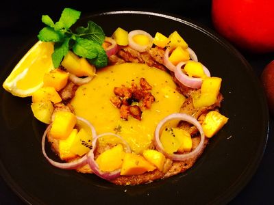 霜降豬肉佐芒果醬