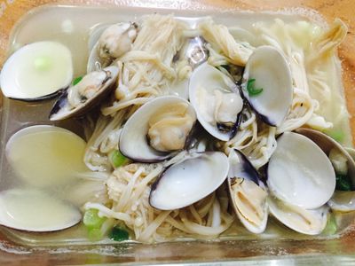奶油蒜香蛤蠣金針菇