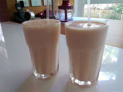 參考食譜 : 30秒完成好喝的木瓜牛奶