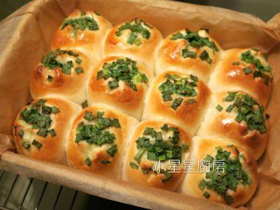 參考食譜 : 香葱小餐包，懷念的復古味道