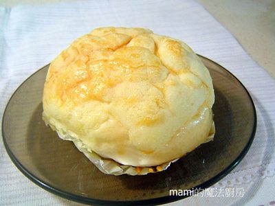 參考食譜 : 脆皮波蘿乳酪麵包