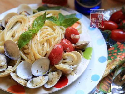 參考食譜 : 白酒蛤蠣義大利麵，清爽，簡單，美味!!