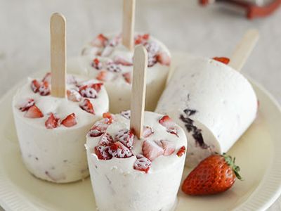 草莓乳酪蛋糕雪糕