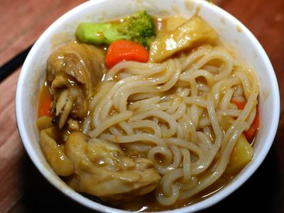 參考食譜 : 咖哩雞腿拌麵