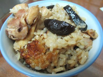 參考食譜 : 一鍋到底之香菇雞燉飯(鑄鐵鍋料理)