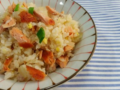 參考食譜 : 鮭魚炒飯