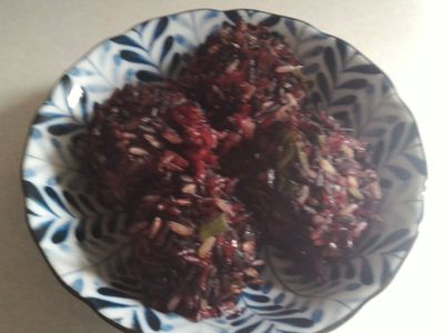 參考食譜 : 黑珍珠～黑米珍珠丸子