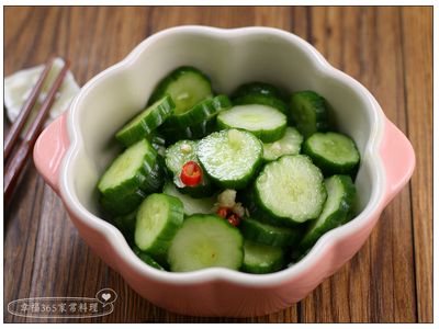 參考食譜 : 涼拌小黃瓜