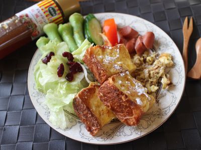 參考食譜 : 【健康廚房】法式土司佐洋蔥醬沙拉