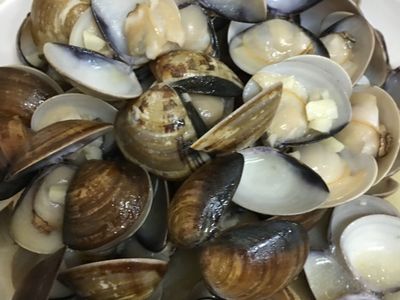 58度金門高粱《蒜香高梁炒蛤蠣》