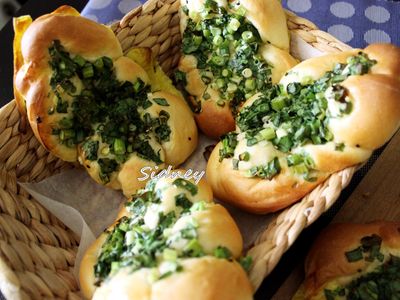 參考食譜 : 蔥花麵包-很多蔥的蒼阿胖