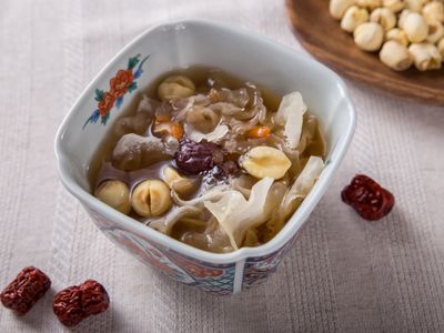 WMF壓力鍋 - 黏乎乎銀耳蓮子湯