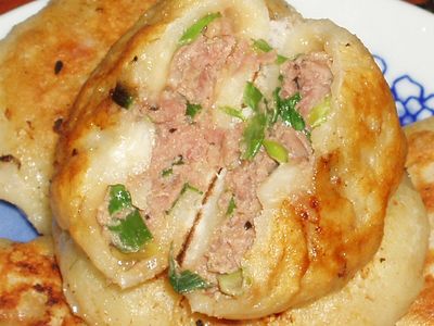 參考食譜 : ㄚ曼達的廚房~三腳貓豬肉餡餅