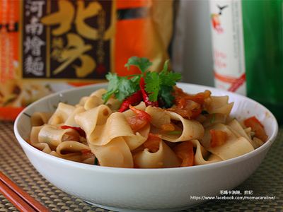 蒜香辣味鯷魚乾拌麵