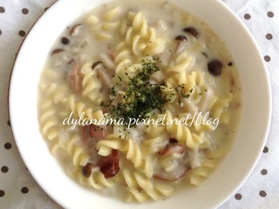 DYLANAMA ♥ 奶油鮮菇濃湯麵