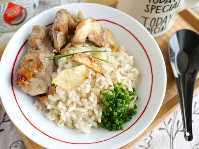 南洋風味椰子油香煎椰汁雞腿炊飯