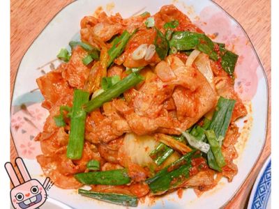 參考食譜 : 辣炒泡菜豬五花