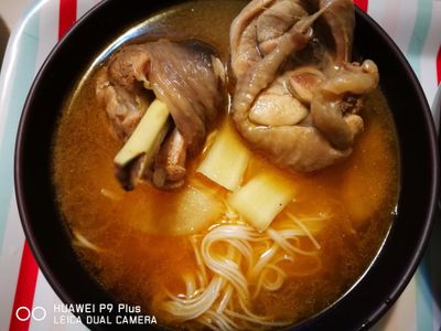 參考食譜 : 不上火麻油雞