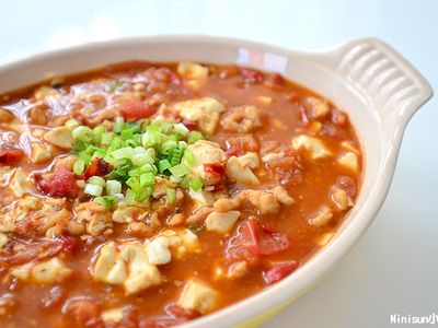 參考食譜 : 蕃茄麻辣豆腐煲