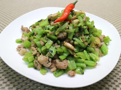 參考食譜 : 自製雪裡紅炒肉末!超省錢!脆感!