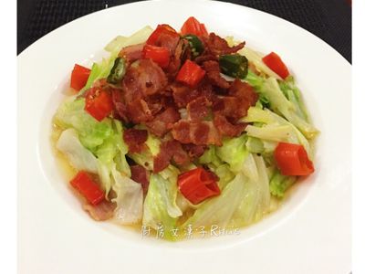 參考食譜 : 麻辣培根高麗菜