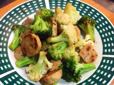 參考食譜 : 蒜炒貢丸花椰菜